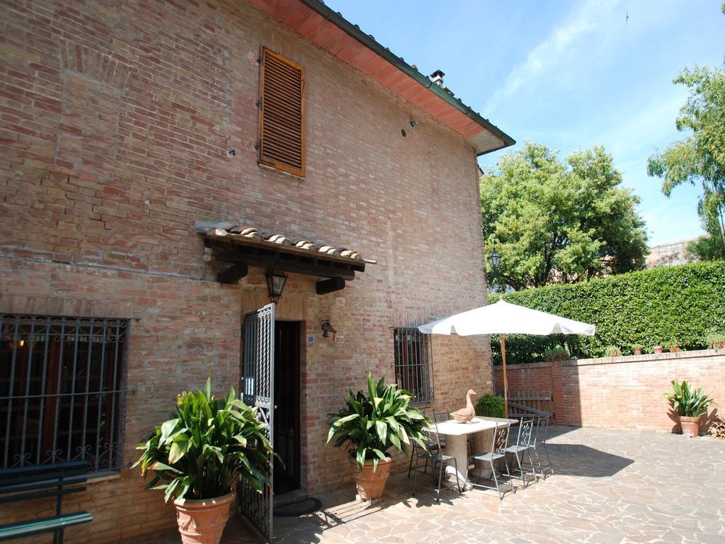 Ferienwohnung Casa Lazzaro Siena Exterior foto
